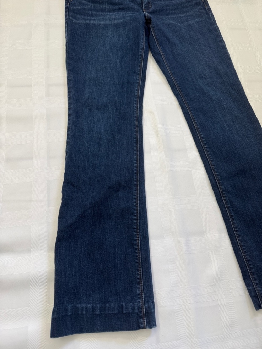 White House Black Market Indigo Boot Cut Jeans - Picture 6 of 16